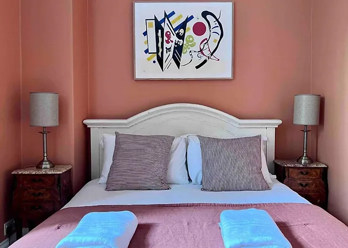 Spacious Georgian Apartment - Central Frome